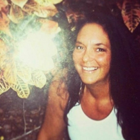 Meet your Posher, Darlee C.  Poshmark Ambassador - Picture 2 of 16